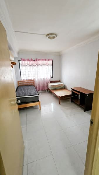 352 Tampines Street 33, 352 Tampines Street 33, 3 Bedrooms, 1,250 sqft, HDB Flat For Rent, by James Sim, 500121690 - Bedroom - PropertyGuru.com.sg