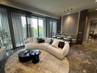 For Sale - 19 Nassim