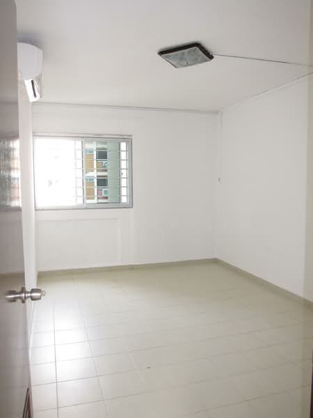 877 Tampines Street 84, 877 Tampines Street 84, 3 Bedrooms, 1,119 sqft, HDB Flat For Sale, by Kenneth Lim CT, 500121705 - Interior - PropertyGuru.com.sg