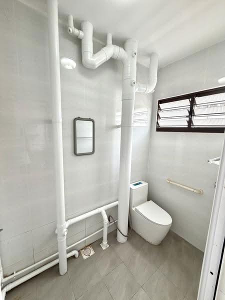 877 Tampines Street 84, 877 Tampines Street 84, Pasir Ris / Tampines, 3 Bedrooms, 1,119 sqft, HDB Flat For Sale, by Kenneth Lim CT, 500121705 - Bathroom - PropertyGuru.com.sg