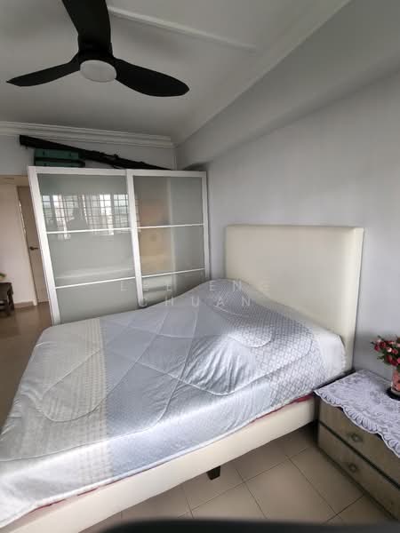254 Bukit Batok East Avenue 4, 254 Bukit Batok East Avenue 4, Room Rental, 129 sqft, HDB Flat For Rent, by Lee Eng Chuan, 500121707 - PropertyGuru.com.sg