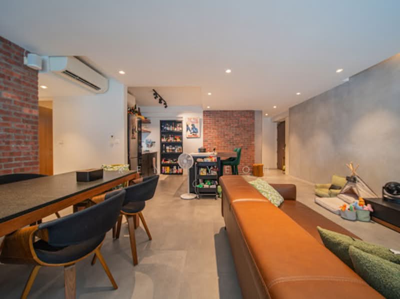 588C Ang Mo Kio Street 52, 588C Ang Mo Kio Street 52, 3 Bedrooms, 1,207 sqft, HDB Flat For Sale, by Kenn Yeoh, 500121715 - Living Room - PropertyGuru.com.sg