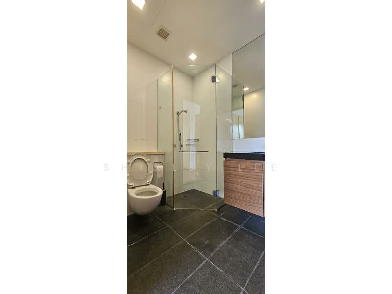 Ocean 8, Ocean Drive, 4 Bedrooms, 5,000 sqft, Terraced House For Rent, by Shirley Lee, 500121722 - Bathroom - PropertyGuru.com.sg