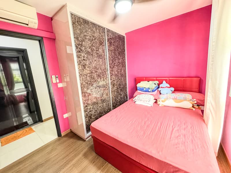 405B Northshore Drive, 405B Northshore Drive, 3 Bedrooms, 1,011 sqft, HDB Flat For Sale, by Shahir Majid, 500121746 - Bedroom - PropertyGuru.com.sg