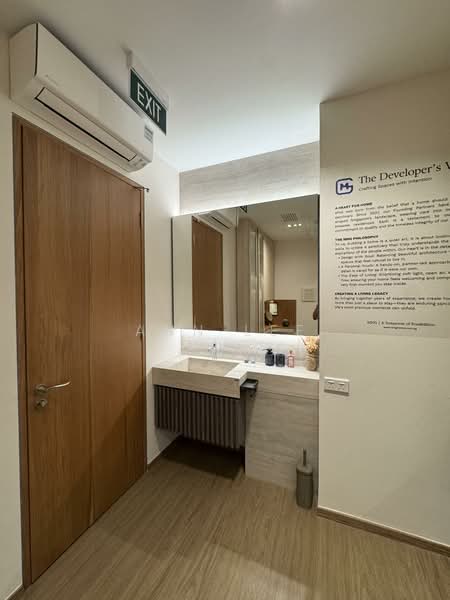 Verde Joo Chiat, 108 Joo Chiat Terrace, 2 Bedrooms, 721 sqft, Apartment For Sale, by Ann Lee, 500121751 - Bathroom - PropertyGuru.com.sg