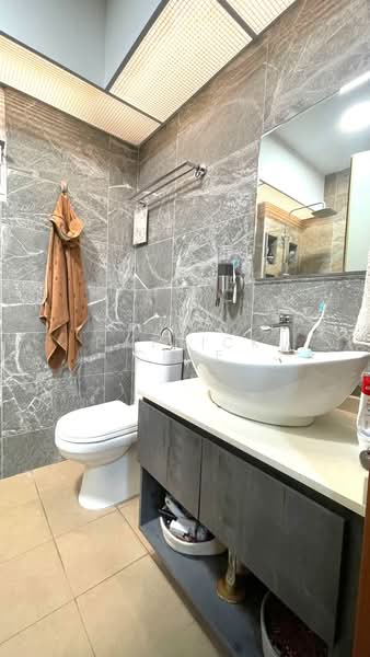 126C Canberra Street, 126C Canberra Street, 3 Bedrooms, 1,001 sqft, HDB Flat For Sale, by Patrick Chee, 500121766 - Bathroom - PropertyGuru.com.sg
