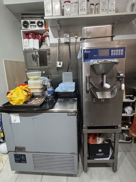 F&B Cafe Business/Shop house for Takeover (Not a Property Sale), Farrer Park/Little India Area/Jalan Besar/Boon Keng, 1,686 sqft, Food & Beverage For Sale, by Ashlyn Peh, 500121772 - Kitchen - CommercialGuru.com.sg