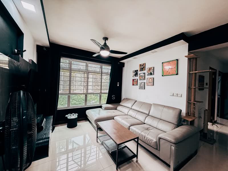 671A Edgefield Plains, 671A Edgefield Plains, 3 Bedrooms, 968 sqft, HDB Flat For Sale, by Erra Samat, 500121783 - Living Room - PropertyGuru.com.sg