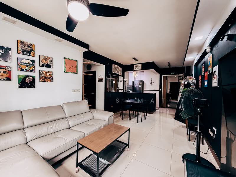 671A Edgefield Plains, 671A Edgefield Plains, 3 Bedrooms, 968 sqft, HDB Flat For Sale, by Erra Samat, 500121783 - Living Room - PropertyGuru.com.sg