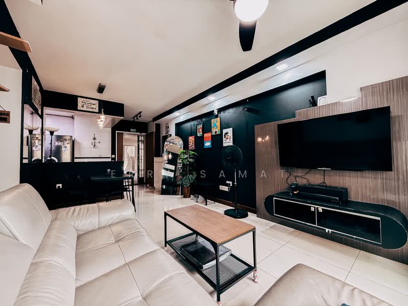 671A Edgefield Plains, 671A Edgefield Plains, 3 Bedrooms, 968 sqft, HDB Flat For Sale, by Erra Samat, 500121783 - Living Room - PropertyGuru.com.sg