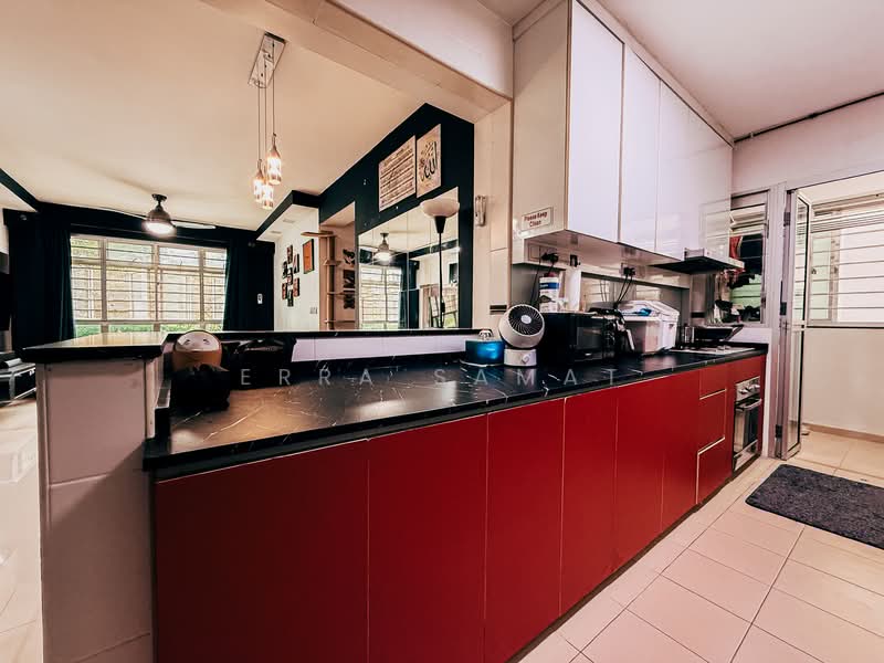 671A Edgefield Plains, 671A Edgefield Plains, 3 Bedrooms, 968 sqft, HDB Flat For Sale, by Erra Samat, 500121783 - Kitchen - PropertyGuru.com.sg