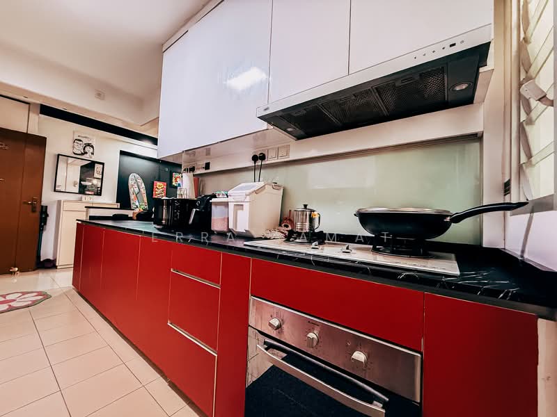 671A Edgefield Plains, 671A Edgefield Plains, 3 Bedrooms, 968 sqft, HDB Flat For Sale, by Erra Samat, 500121783 - Kitchen - PropertyGuru.com.sg