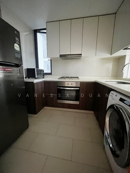 La Fiesta, 74 Sengkang Square, 3 Bedrooms, 840 sqft, Condominium For Sale, by Vanessa Duan, 500121784 - Kitchen - PropertyGuru.com.sg