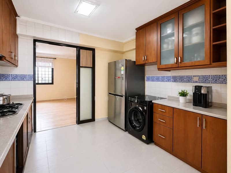 617 Woodlands Avenue 4, 617 Woodlands Avenue 4, 3 Bedrooms, 1,033 sqft, HDB Flat For Sale, by Stephy Tan, 500121786 - Kitchen - PropertyGuru.com.sg