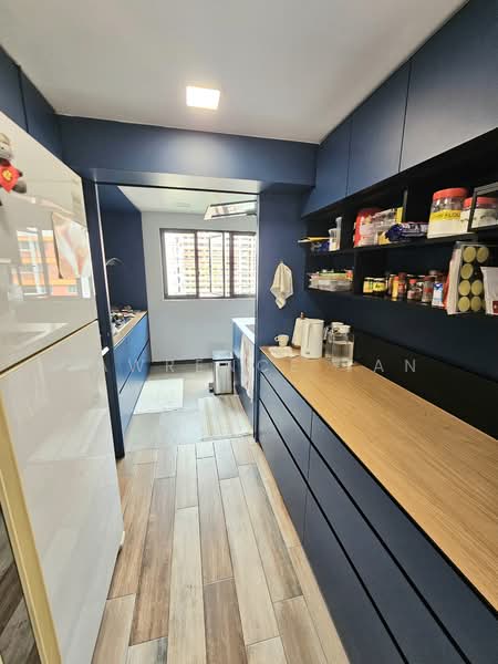 8 Holland Avenue, 8 Holland Avenue, 3 Bedrooms, 883 sqft, HDB Flat For Sale, by Lawrence Tan, 500121788 - Kitchen - PropertyGuru.com.sg