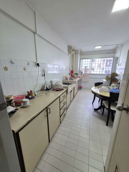 132 Simei Street 1, 132 Simei Street 1, 2 Bedrooms, 689 sqft, HDB Flat For Rent, by Joanne Peh, 500121795 - Kitchen - PropertyGuru.com.sg
