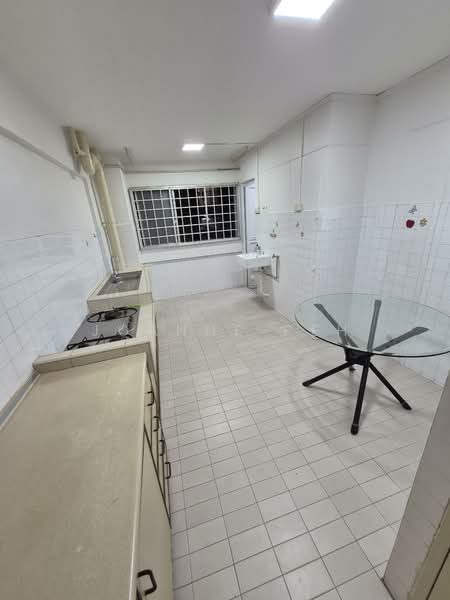 132 Simei Street 1, 132 Simei Street 1, 2 Bedrooms, 689 sqft, HDB Flat For Rent, by Joanne Peh, 500121795 - Kitchen - PropertyGuru.com.sg