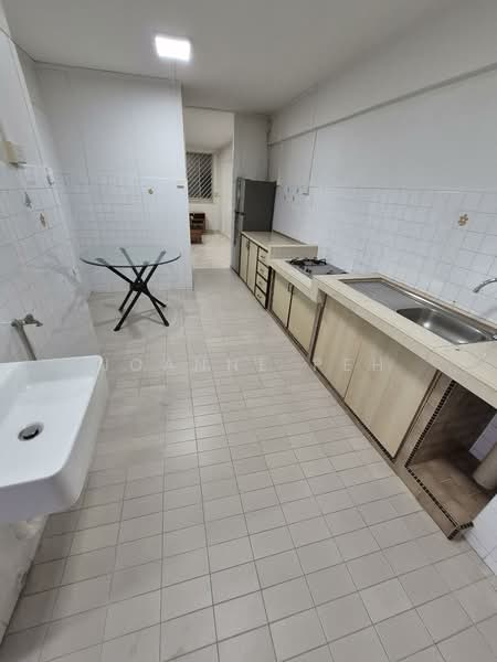 132 Simei Street 1, 132 Simei Street 1, 2 Bedrooms, 689 sqft, HDB Flat For Rent, by Joanne Peh, 500121795 - Kitchen - PropertyGuru.com.sg
