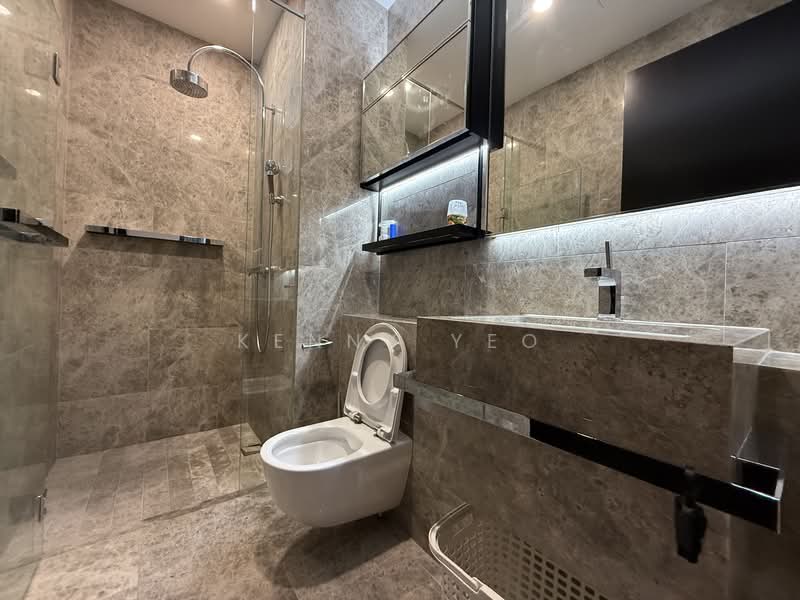 Martin Modern, 8 Martin Place, 2 Bedrooms, 764 sqft, Apartment For Rent, by Kenny Yeo, 500121800 - Bathroom - PropertyGuru.com.sg