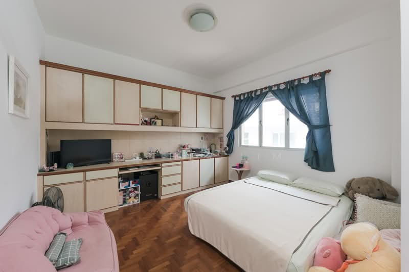 Villa Verde, Verde Crescent, 5 Bedrooms, 3,000 sqft, Terraced House For Sale, by Esther Lim, 500121805 - Bedroom - PropertyGuru.com.sg