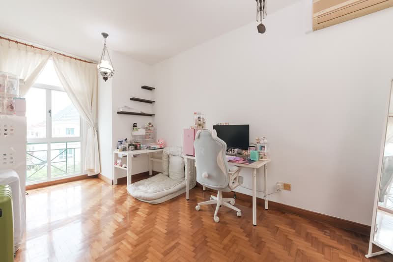 Villa Verde, Verde Crescent, 5 Bedrooms, 3,000 sqft, Terraced House For Sale, by Esther Lim, 500121805 - Study - PropertyGuru.com.sg