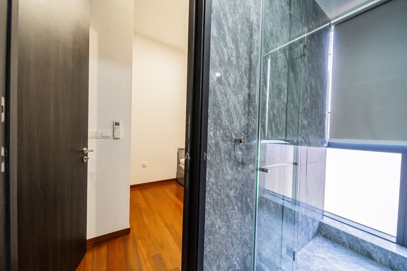 Sky Everton, 50 Everton Road, 2 Bedrooms, 678 sqft, Condominium For Rent, by Adrian Tan, 500121806 - Bathroom - PropertyGuru.com.sg