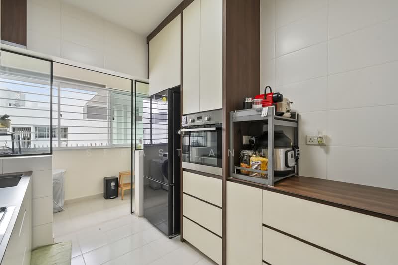 504D Yishun Street 51, 504D Yishun Street 51, 3 Bedrooms, 990 sqft, HDB Flat For Sale, by Sebastian Lee, 500121809 - Kitchen - PropertyGuru.com.sg