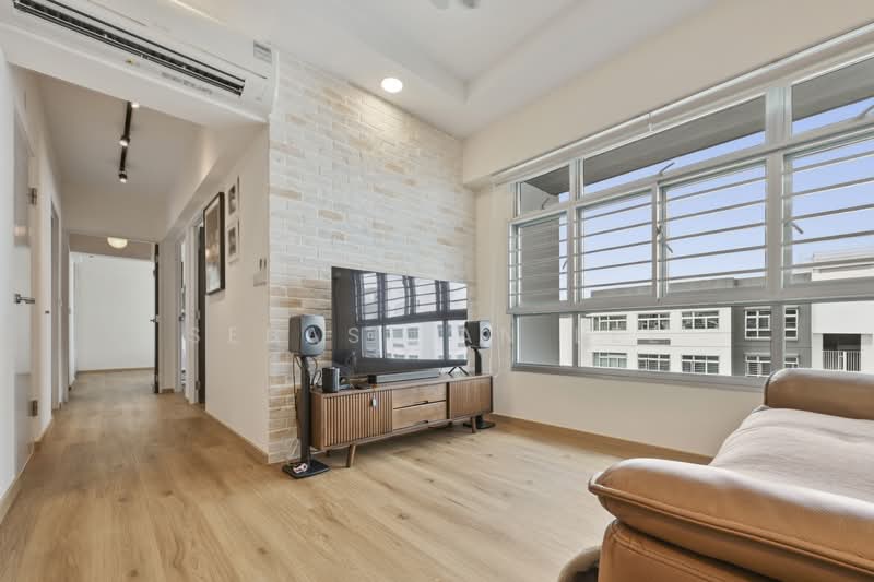 504D Yishun Street 51, 504D Yishun Street 51, 3 Bedrooms, 990 sqft, HDB Flat For Sale, by Sebastian Lee, 500121809 - Living Room - PropertyGuru.com.sg