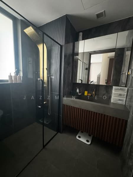 Foresque Residences, 101 Petir Road, 2 Bedrooms, 710 sqft, Condominium For Sale, by Jazzmen Teo, 500121810 - Bathroom - PropertyGuru.com.sg