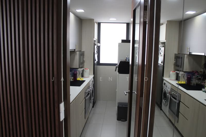 Foresque Residences, 101 Petir Road, 2 Bedrooms, 710 sqft, Condominium For Sale, by Jazzmen Teo, 500121810 - Kitchen - PropertyGuru.com.sg