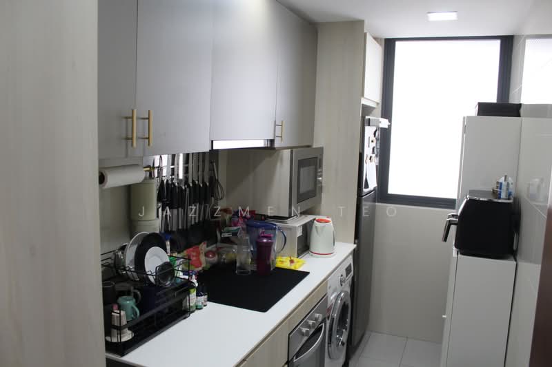 Foresque Residences, 101 Petir Road, 2 Bedrooms, 710 sqft, Condominium For Sale, by Jazzmen Teo, 500121810 - Kitchen - PropertyGuru.com.sg