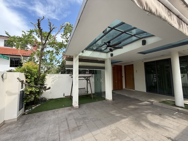 Walk to Siglap Centre @ Bowmont Garden, Bowmont Garden, 7 Bedrooms, 4,500 sqft, Semi-Detached House For Rent, by Razak ., 500121812 - Exterior - PropertyGuru.com.sg