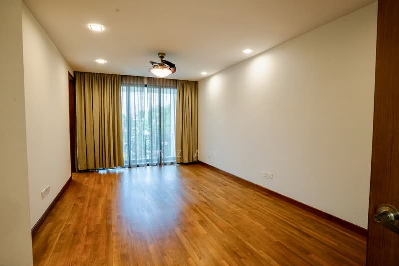 Walk to Siglap Centre @ Bowmont Garden, Bowmont Garden, 7 Bedrooms, 4,500 sqft, Semi-Detached House For Rent, by Razak ., 500121812 - Master Room - PropertyGuru.com.sg