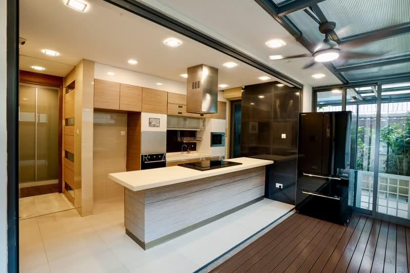 Walk to Siglap Centre @ Bowmont Garden, Bowmont Garden, 7 Bedrooms, 4,500 sqft, Semi-Detached House For Rent, by Razak ., 500121812 - Kitchen - PropertyGuru.com.sg