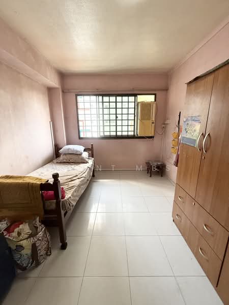 130 Choa Chu Kang Avenue 1, 130 Choa Chu Kang Avenue 1, 3 Bedrooms, 1,334 sqft, HDB Flat For Sale, by Agent MBS, 500121814 - Bedroom - PropertyGuru.com.sg