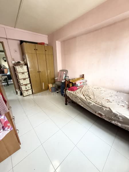 130 Choa Chu Kang Avenue 1, 130 Choa Chu Kang Avenue 1, 3 Bedrooms, 1,334 sqft, HDB Flat For Sale, by Agent MBS, 500121814 - Bedroom - PropertyGuru.com.sg