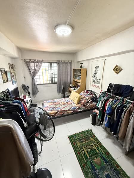 130 Choa Chu Kang Avenue 1, 130 Choa Chu Kang Avenue 1, 3 Bedrooms, 1,334 sqft, HDB Flat For Sale, by Agent MBS, 500121814 - Bedroom - PropertyGuru.com.sg