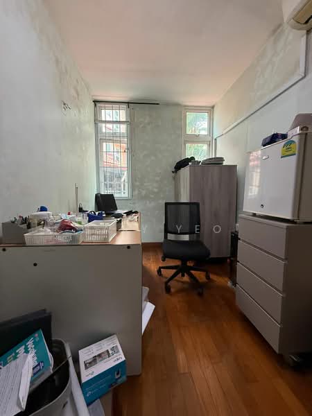 Mera Gardens, Almond Avenue, 5 Bedrooms, 3,186 sqft, Corner Terrace For Sale, by Gary Yeo, 500121816 - Study - PropertyGuru.com.sg