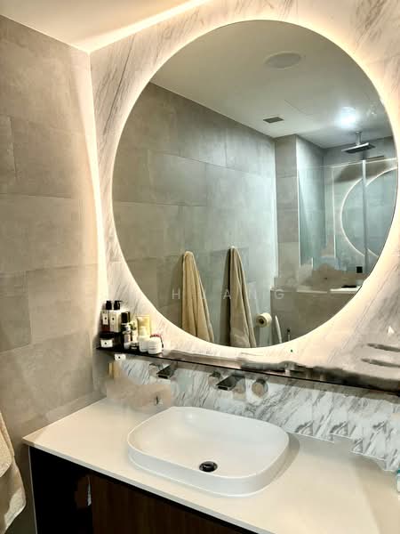 The Iveria, 2 Kim Yam Road, 3 Bedrooms, 915 sqft, Condominium For Rent, by JJ Huang, 500121819 - Common Bathroom - PropertyGuru.com.sg