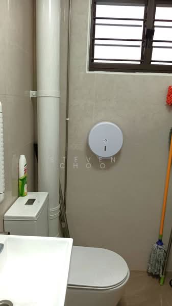 563 Hougang Street 51, 563 Hougang Street 51, Room Rental, 120 sqft, HDB Flat For Rent, by Steven Choo, 500121825 - Bathroom - PropertyGuru.com.sg