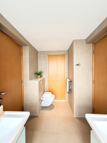The Lumos, 9 Leonie Hill, 3 Bedrooms, 2,507 sqft, Apartment For Sale, by Katherine Lim, 500121835 - Bathroom - PropertyGuru.com.sg