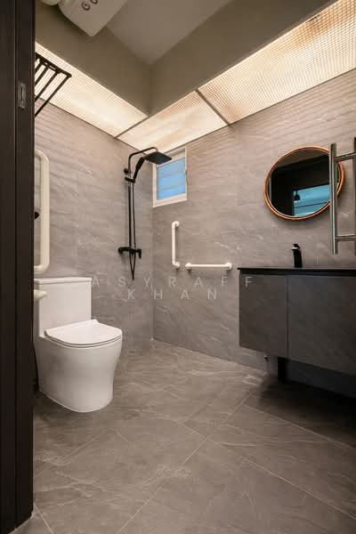 317B Yishun Greenwalk, 317B Yishun Avenue 9, 2 Bedrooms, 990 sqft, HDB Flat For Rent, by Asyraff Khan, 500121839 - Bathroom - PropertyGuru.com.sg