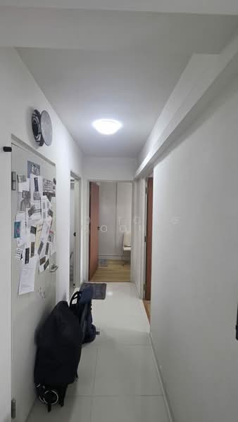 117B Jalan Tenteram, 117B Jalan Tenteram, 2 Bedrooms, 721 sqft, HDB Flat For Sale, by Yeo Tong Boon, 500121851 - Corridor - PropertyGuru.com.sg