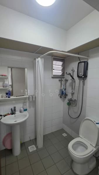 117B Jalan Tenteram, 117B Jalan Tenteram, 2 Bedrooms, 721 sqft, HDB Flat For Sale, by Yeo Tong Boon, 500121851 - Bathroom - PropertyGuru.com.sg