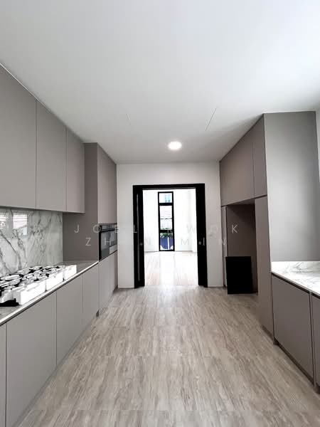 Grove Drive Detached House, Grove Drive, 5 Bedrooms, 12,000 sqft, Detached House For Sale, by Joel Kwok Zhen Min, 500121858 - Kitchen - PropertyGuru.com.sg