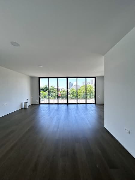 Grove Drive Detached House, Grove Drive, 5 Bedrooms, 12,000 sqft, Detached House For Sale, by Joel Kwok Zhen Min, 500121858 - Master room - PropertyGuru.com.sg