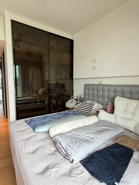 The Reef at King's Dock, 2 Harbourfront Avenue, 3 Bedrooms, 1,076 sqft, Condominium For Sale, by Lin Kwee, 500121861 - Bedroom - PropertyGuru.com.sg