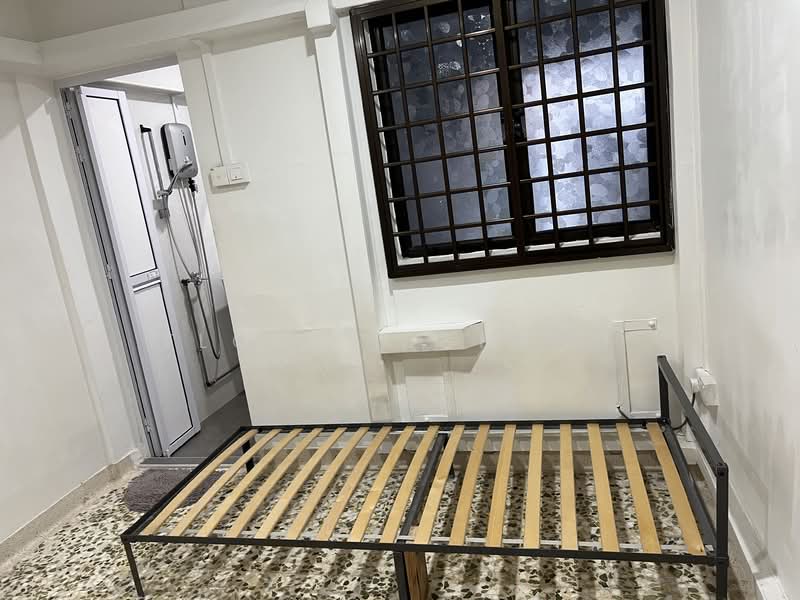 443 Clementi Avenue 3, 443 Clementi Avenue 3, 2 Bedrooms, 721 sqft, HDB Flat For Rent, by Flossie Chang, 500121862 - Bedroom - PropertyGuru.com.sg