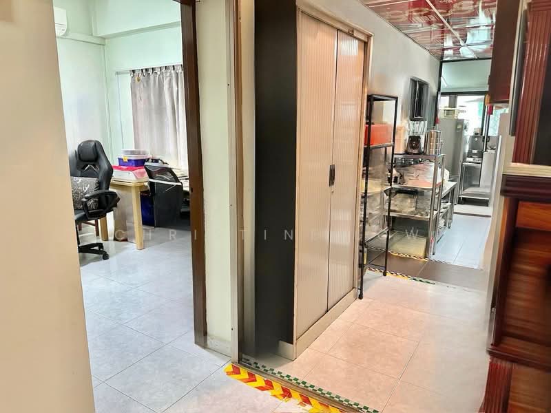 D13 FH Large Terrace Happy Avenue Mattar MRT, Happy Avenue, 5 Bedrooms, 3,050 sqft, Terraced House For Sale, by Christine Low, 500121879 - Interior - PropertyGuru.com.sg