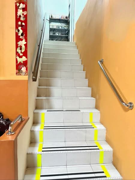 D13 FH Large Terrace Happy Avenue Mattar MRT, Happy Avenue, 5 Bedrooms, 3,050 sqft, Terraced House For Sale, by Christine Low, 500121879 - Stairs to level 2 - PropertyGuru.com.sg